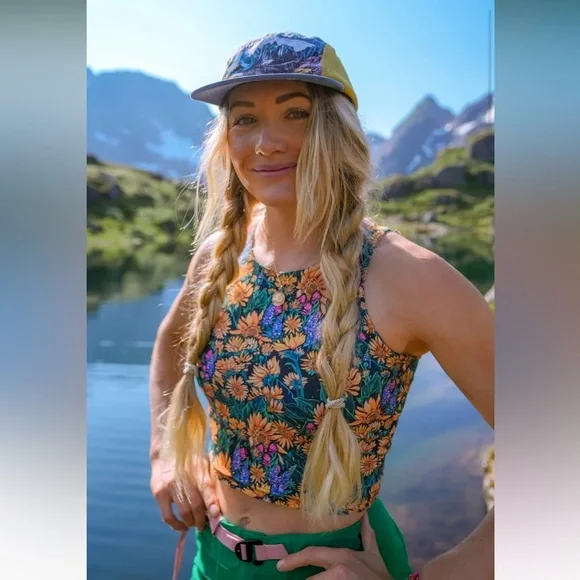 Artist Rachel Pohl Graphic Crop tank top - Picture 2 of 10